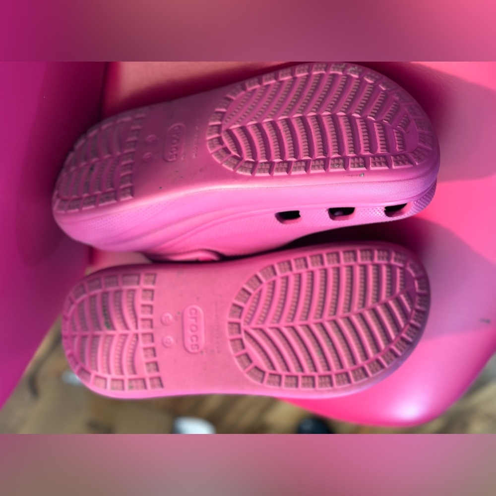 Pink platform Crocs - Picture 3 of 3